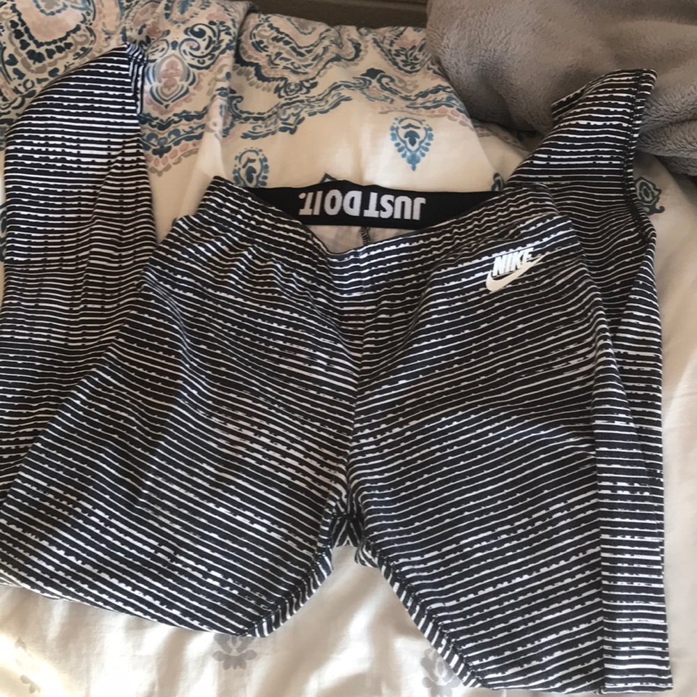 Nike leggings